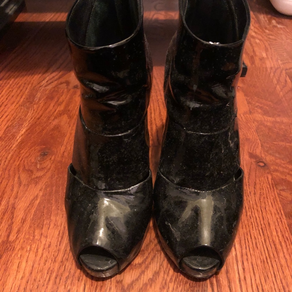 Tory Burch Black Patent Cut Out Booties - Picture 4 of 5
